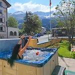 Grischalodge Mit Bergblick Seit 1929 - Schlicht, Preiswert Und Mit Einem Touch Nostalgie Parpan