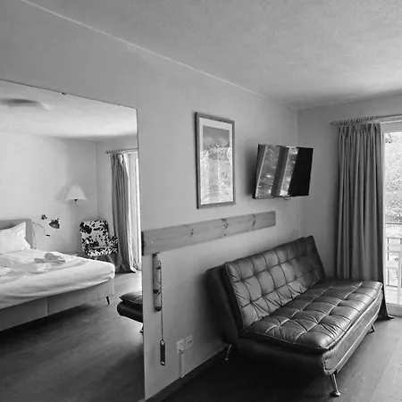 Grischalodge Mit Bergblick Seit 1929 - Schlicht, Preiswert Und Mit Einem Touch Nostalgie Hotell Parpan