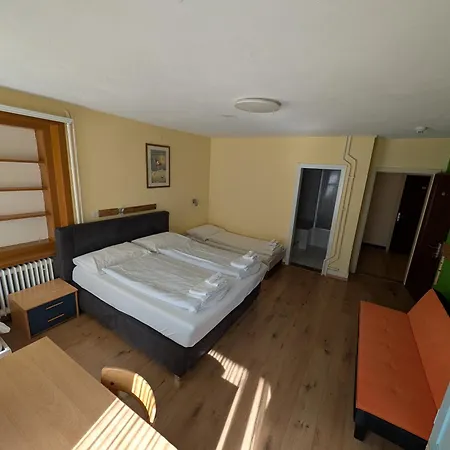 Hotell Grischalodge Mit Bergblick Seit 1929 - Schlicht, Preiswert Und Mit Einem Touch Nostalgie Parpan