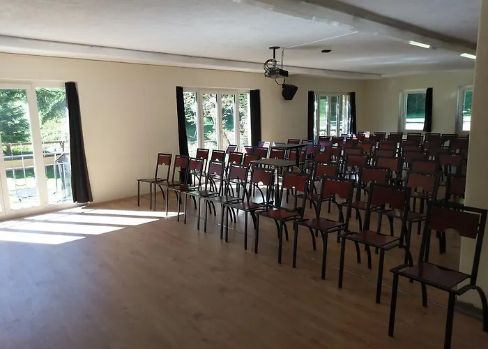 Grischalodge Mit Bergblick Seit 1929 - Schlicht, Preiswert Und Mit Einem Touch Nostalgie Otel