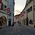호텔 Grischalodge Mit Bergblick Seit 1929 - Schlicht, Preiswert Und Mit Einem Touch Nostalgie 파르판