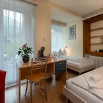 Grischalodge Mit Bergblick Seit 1929 - Schlicht, Preiswert Und Mit Einem Touch Nostalgie * 파르판