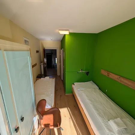 Ξενοδοχείο Grischalodge Mit Bergblick Seit 1929 - Schlicht, Preiswert Und Mit Einem Touch Nostalgie