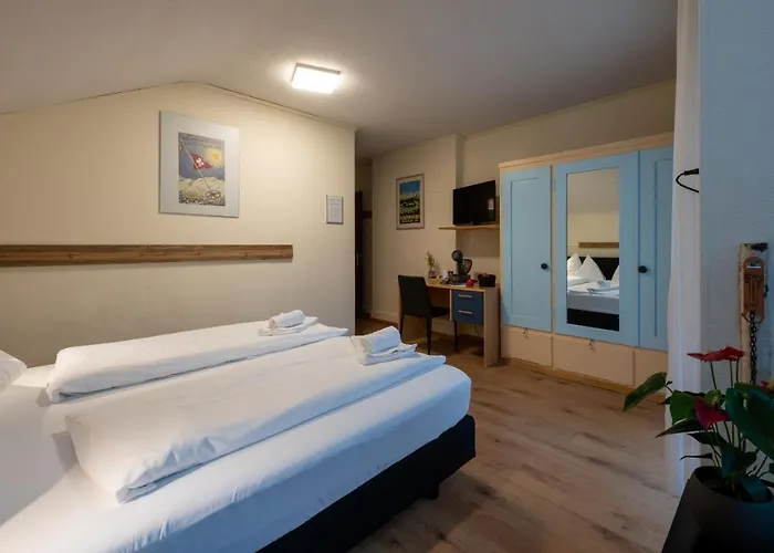 Grischalodge Mit Bergblick Seit 1929 - Schlicht, Preiswert Und Mit Einem Touch Nostalgie