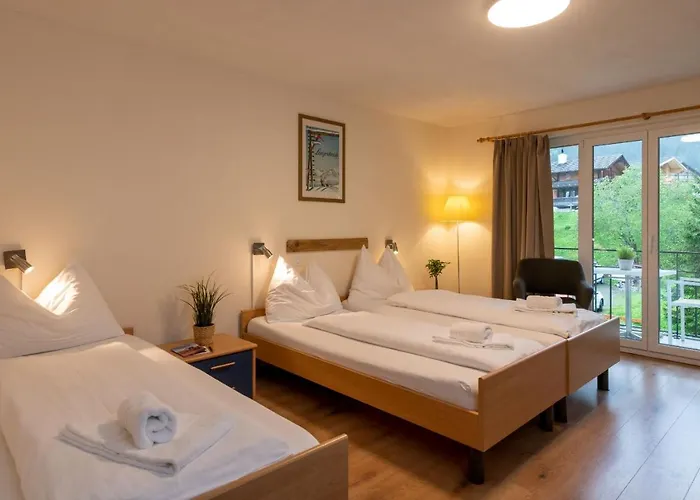 Grischalodge Mit Bergblick Seit 1929 - Schlicht, Preiswert Und Mit Einem Touch Nostalgie