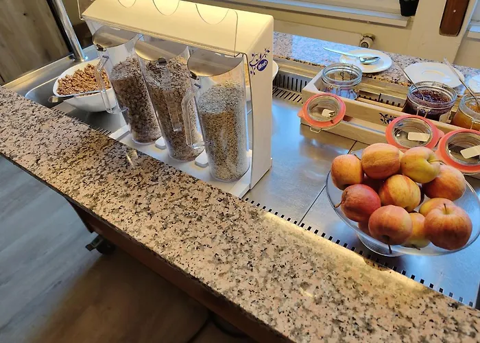 Grischalodge Mit Bergblick Seit 1929 - Schlicht, Preiswert Und Mit Einem Touch Nostalgie * Parpan