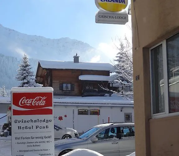 Hotel Grischalodge Mit Bergblick Seit 1929 - Schlicht, Preiswert Und Mit Einem Touch Nostalgie *